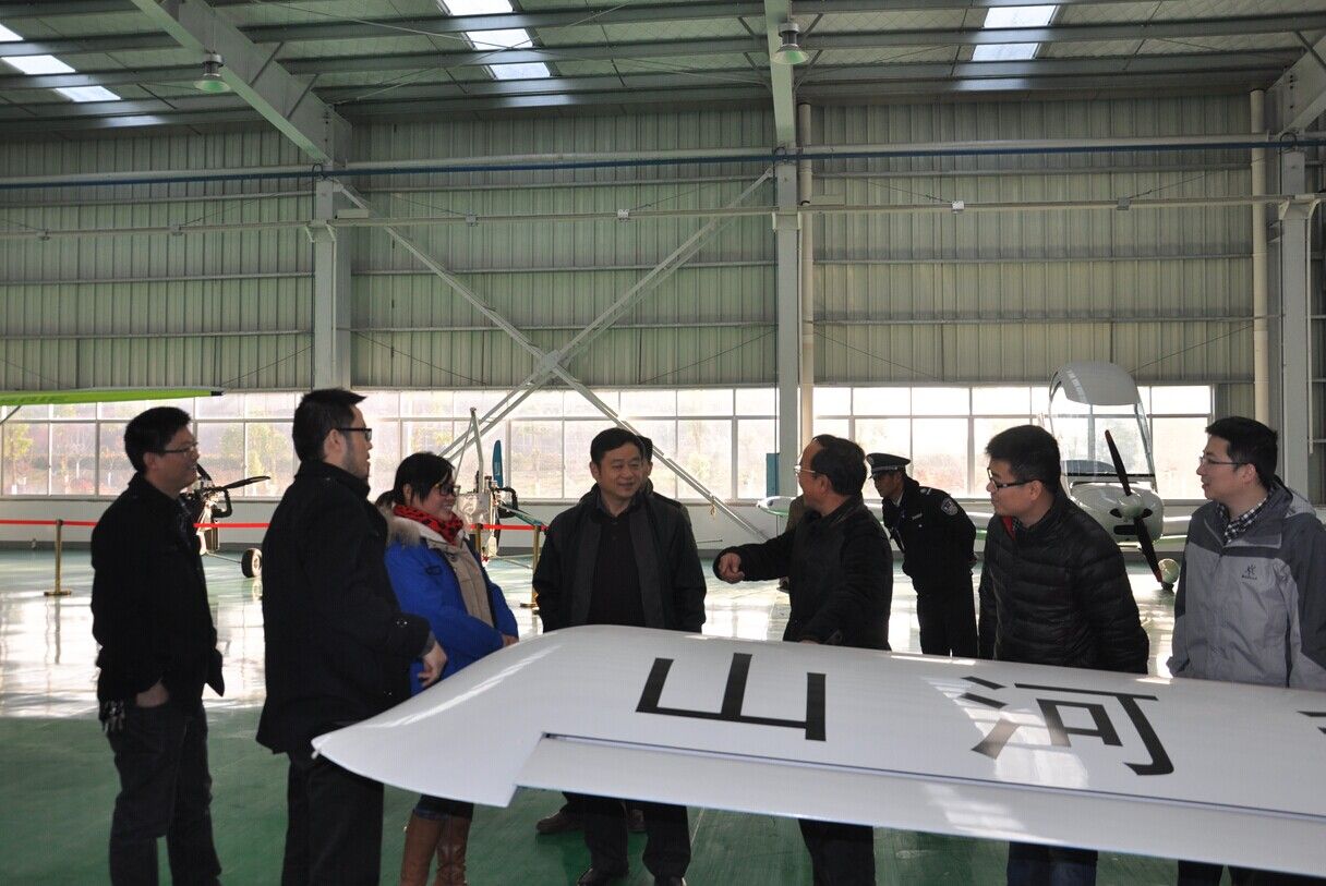 市绩效考核组来通用航空城督查指导工作