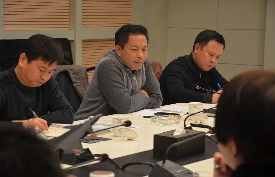 区委书记冯建湘专题调研新芦淞集团并充分肯定经营成绩及发展思路